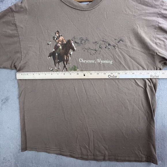 Vintage Cheyenne Wyoming T Shirt Mens Large Native American Horse Art Hanes Comf - Picture 5 of 10